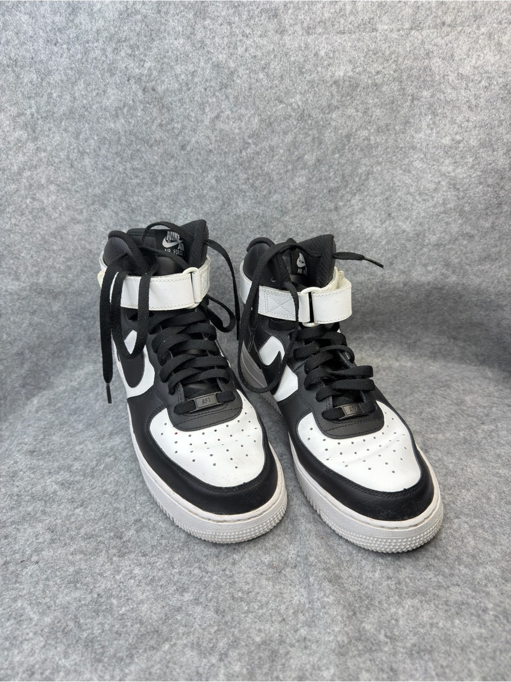 Nike Air Force 1 Mid Men’s 10.5 Black White High Top Sneakers Ankle Strap
